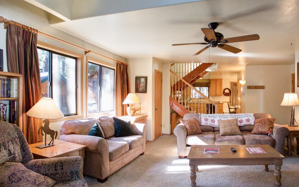 12 Cabin Twelve واونا المظهر الخارجي الصورة